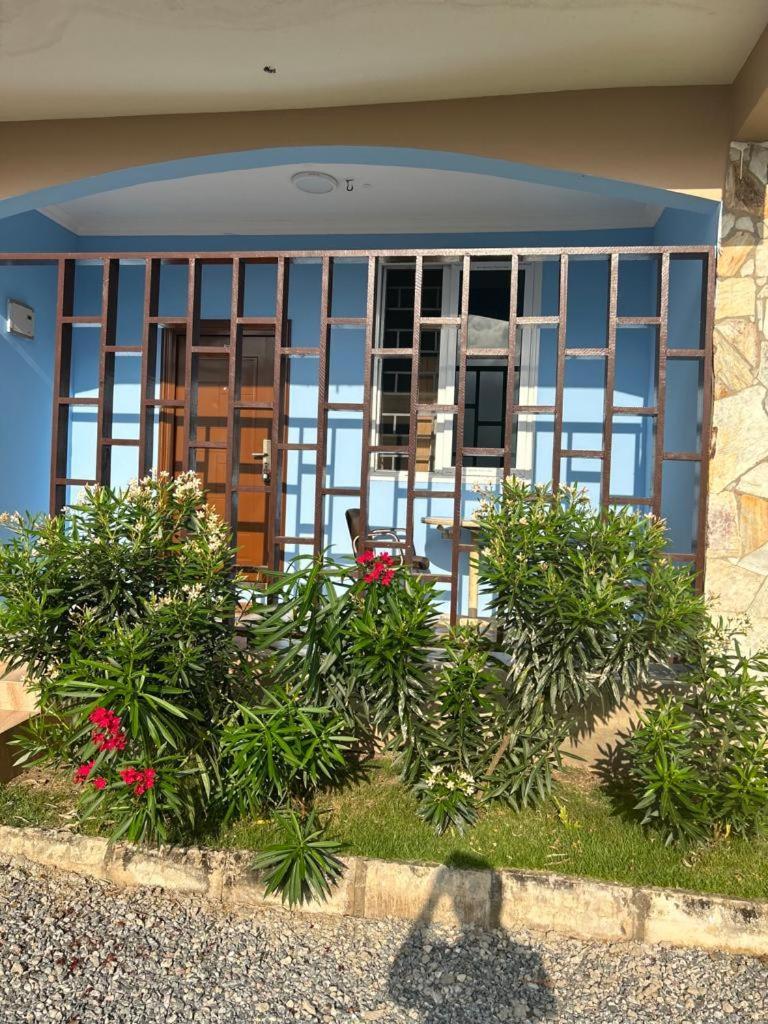 Oneworld Guesthouse & Events Centre Accra Buitenkant foto